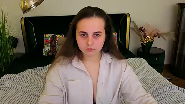 MikaFoxy online show from May 2, 5:56 am