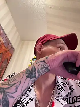 Donaldduck0069 online show from April 22, 8:48 pm