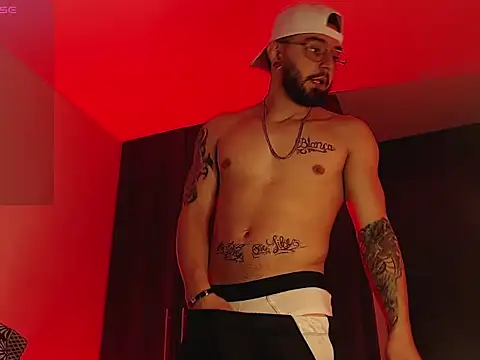 Axel Stton online show from February 24, 1:45 pm