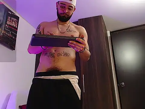 Axel Stton online show from March 24, 2:06 pm