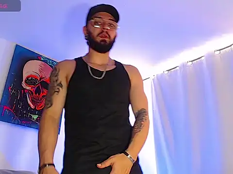 Snapshot of Axel_Stton chatting on June 30, 1:44 pm Axel Stton online show from June 30, 1:44 pm