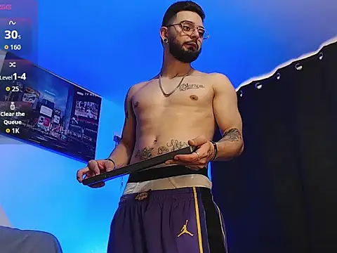 Axel Stton online show from February 21, 12:40 pm