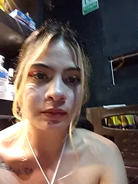 Snapshot of Megan_nica chatting on February 15, 2:12 am Megan nica online show from February 15, 2:12 am