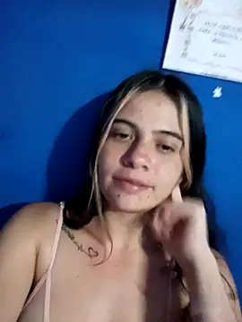 Snapshot of Megan_nica chatting on February 20, 1:35 am Megan nica online show from February 20, 1:35 am