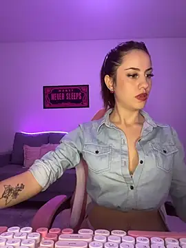 LolaSB online show from March 19, 2:33 am