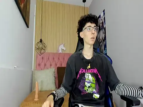 Syriussz online show from February 11, 7:47 pm