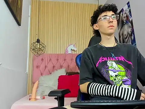 Syriussz online show from February 15, 7:24 pm