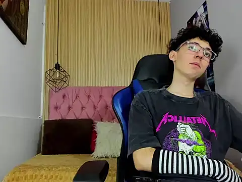 Syriussz online show from February 25, 7:25 pm