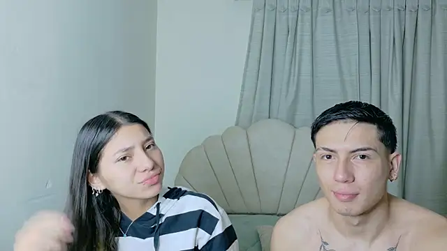 ScarlettAndLucas online show from June 18, 10:20 am