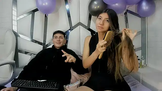 ScarlettAndLucas online show from February 3, 1:05 pm