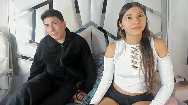 ScarlettAndLucas online show from February 11, 12:38 pm