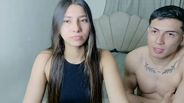 ScarlettAndLucas online show from June 15, 2:12 am