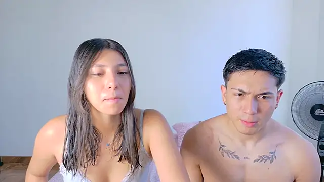 ScarlettAndLucas online show from July 10, 7:47 pm