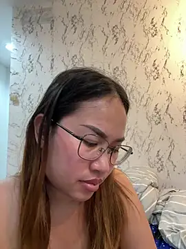 Ponthip online show from March 21, 7:29 pm