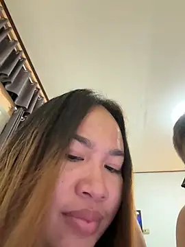 Ponthip online show from February 1, 8:18 pm