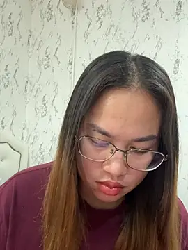 Snapshot of Ponthip chatting on April 30, 2:02 pm Ponthip online show from April 30, 2:02 pm