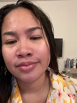 Ponthip online show from June 14, 2:40 pm