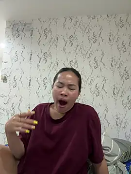 Ponthip online show from March 18, 11:05 pm