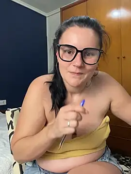 Alice Dan online show from June 3, 2:33 pm