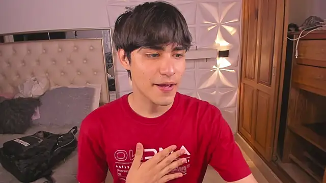 IamJuanJoc online show from April 20, 3:53 am