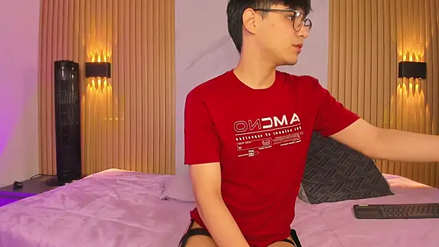 IamJuanJoc online show from February 22, 3:31 am