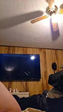 Snapshot of Rockymichael80 chatting on February 24, 9:37 pm Rockymichael80 online show from February 24, 9:37 pm