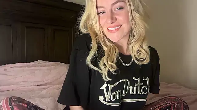 blondebunny999 999 online show from January 17, 5:11 am