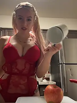 blondebunny999 999 online show from May 31, 5:57 am