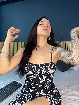 Snapshot of _Charlotte_Rose chatting on February 13, 9:37 pm Charlotte Rose online show from February 13, 9:37 pm