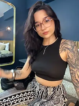  Charlotte Rose online show from April 17, 1:25 pm