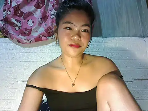 Snapshot of Sexyhotjove chatting on June 20, 10:09 am Sexyhotjove online show from June 20, 10:09 am