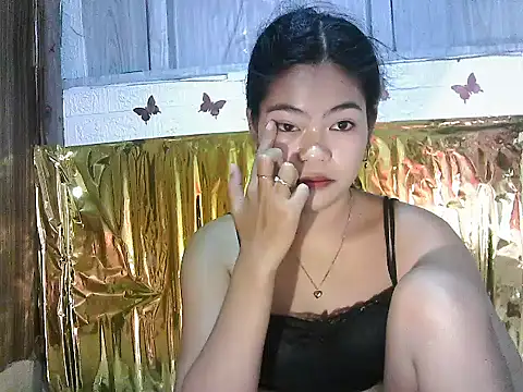 Snapshot of Sexyhotjove chatting on June 7, 9:36 am Sexyhotjove online show from June 7, 9:36 am