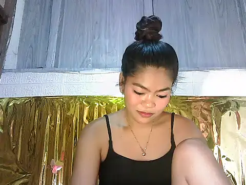Snapshot of Sexyhotjove chatting on May 28, 4:53 am Sexyhotjove online show from May 28, 4:53 am