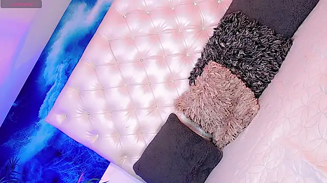 babyAnthonella online show from February 5, 12:01 pm