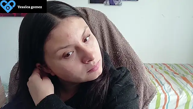 Snapshot of yessica_gomez01 chatting on July 15, 1:07 pm yessica gomez01 online show from July 15, 1:07 pm