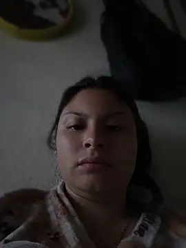 Snapshot of yessica_gomez01 chatting on June 17, 1:21 pm yessica gomez01 online show from June 17, 1:21 pm