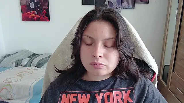 yessica gomez01 online show from May 16, 9:03 pm
