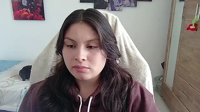 yessica gomez01 online show from May 7, 8:01 pm