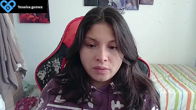 Snapshot of yessica_gomez01 chatting on July 22, 8:33 pm yessica gomez01 online show from July 22, 8:33 pm