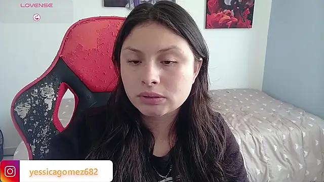 Snapshot of yessica_gomez01 chatting on January 13, 8:24 pm yessica gomez01 online show from January 13, 8:24 pm