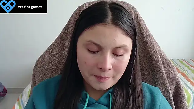 Snapshot of yessica_gomez01 chatting on July 8, 8:53 pm yessica gomez01 online show from July 8, 8:53 pm