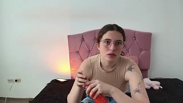 Cherry Boomxx online show from February 20, 6:10 pm