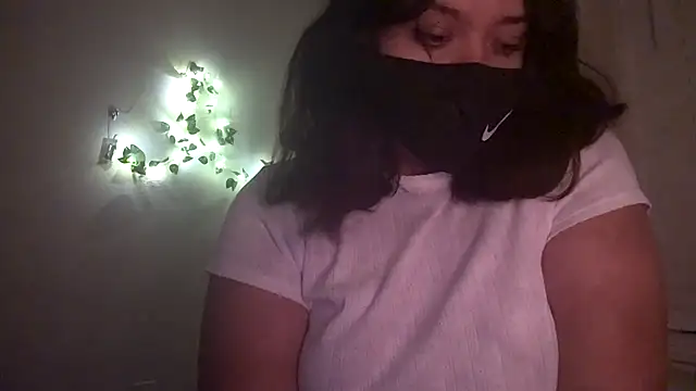 Lunablushh online show from January 15, 3:10 am