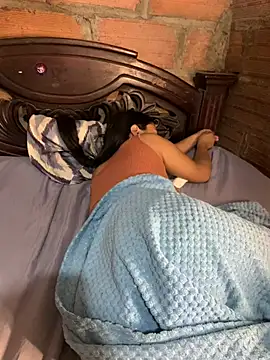 Valerie andsam online show from January 10, 5:58 am