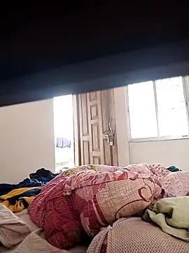 Snapshot of DesiPlayboy09 chatting on February 3, 5:38 am DesiPlayboy09 online show from February 3, 5:38 am