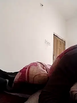 Snapshot of DesiPlayboy09 chatting on February 18, 1:25 am DesiPlayboy09 online show from February 18, 1:25 am