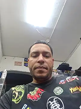 mago vive online show from April 18, 7:33 am