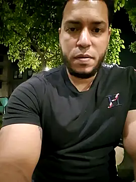 mago vive online show from April 8, 6:15 am