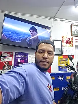 mago vive online show from May 4, 5:44 am