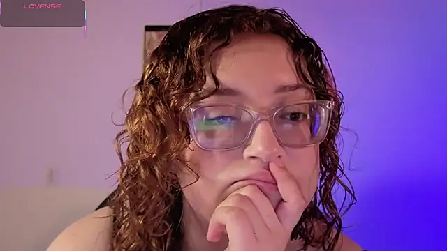 Mia Franklyn online show from June 15, 6:51 pm